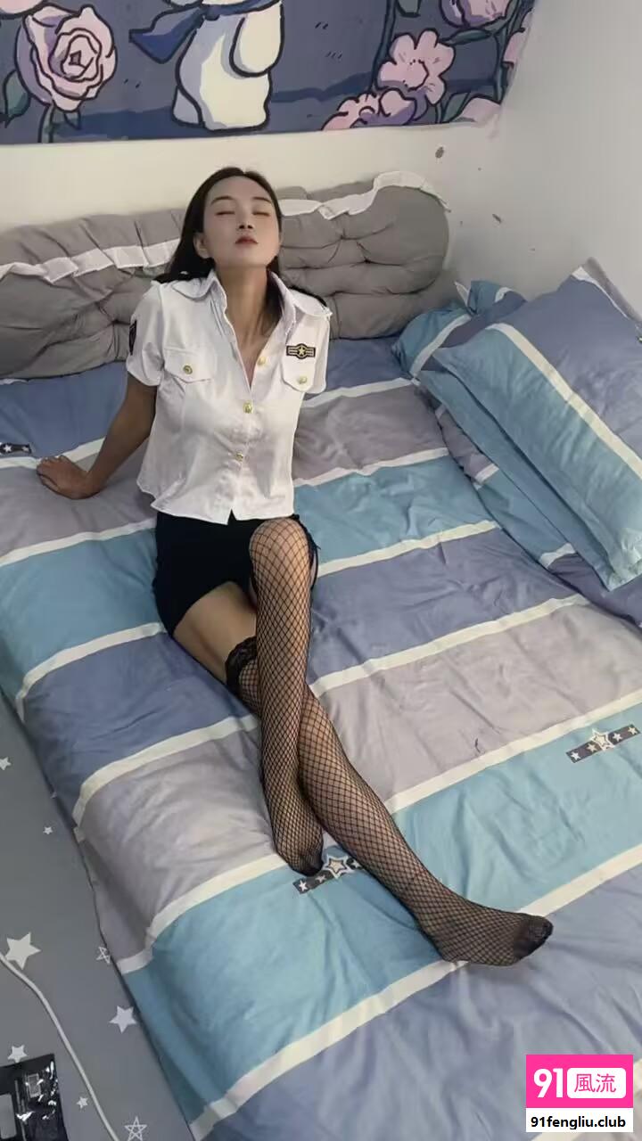 官渡带服务性感瘦小梅子